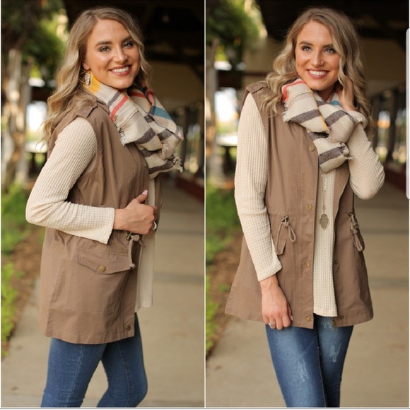 Mocha Utility Vest - Picture 3 of 6